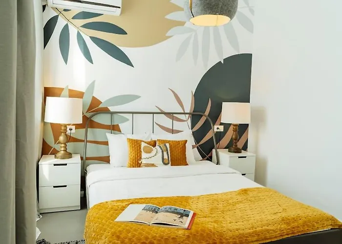 Old Town View - Boutique *